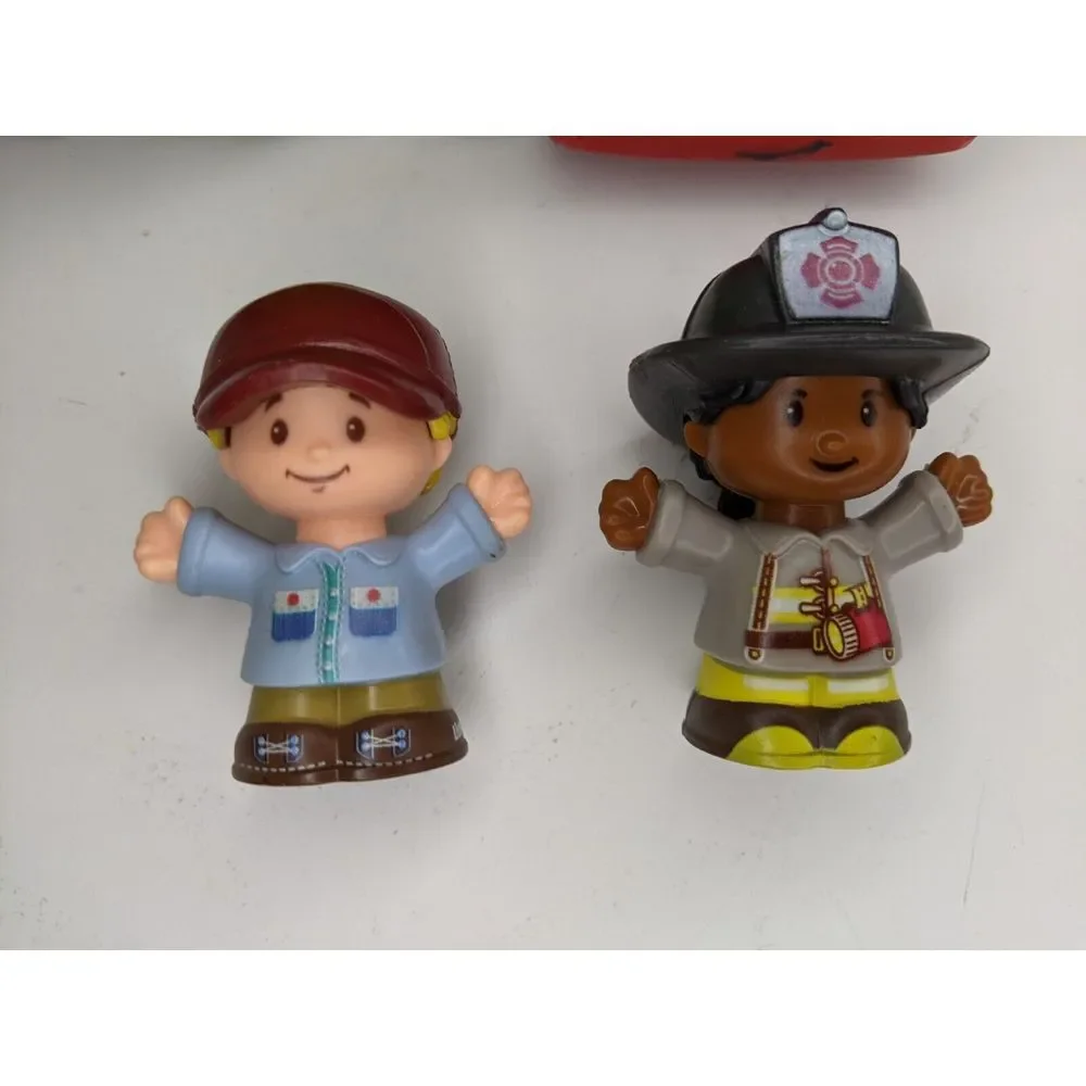 2‎ Fisher Price Little People Vehicles And People/ Firefighter And Farmer